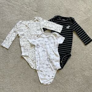 Carters 3 Pack Animal Themed One Piece Bodysuits (3-6 months)